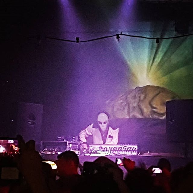 @eat_static_official homecoming gig. Always puts on an awesome show and got everyone #raving #eatstatic #frome #gig #psytrance #techno #dancemusic #alien #ufo #saturdaynight #music #bancodegaia #oldschool bit.ly/2UGH5L3