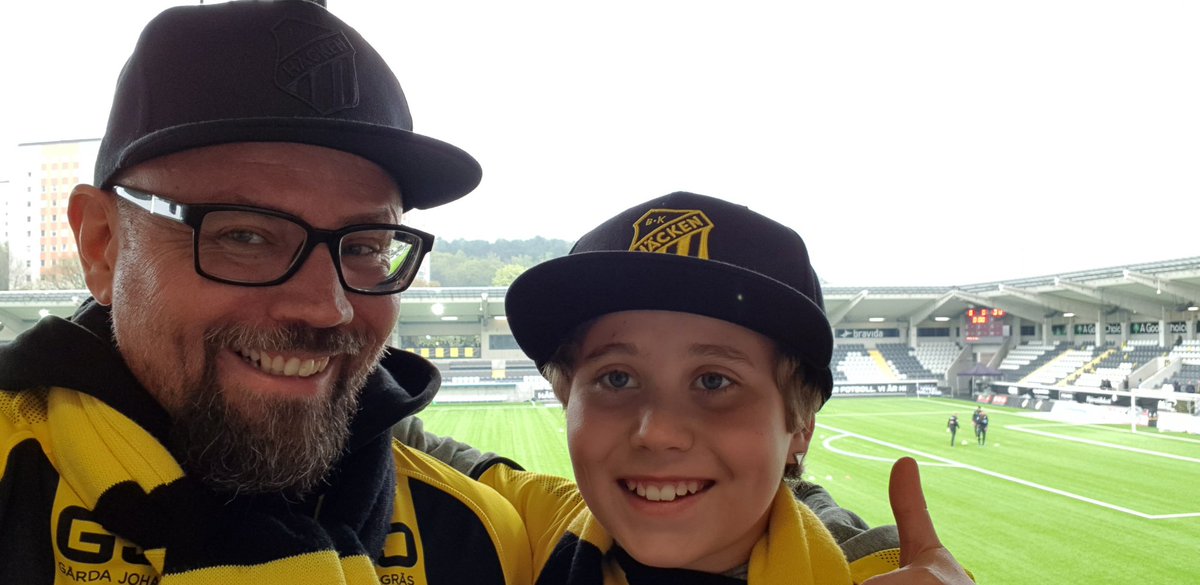 aljapaco's tweet photo. Nu jäklar är det dags för 3 poäng igen!! #Hisingen #bkhäcken #seanbanan 😎⚽️🐝 https://t.co/uUOT1oO6Kb