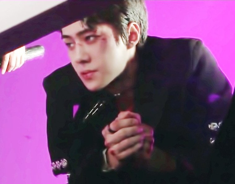 nonsehun3's tweet photo. ♠️♠️ https://t.co/I1V7sHOd79