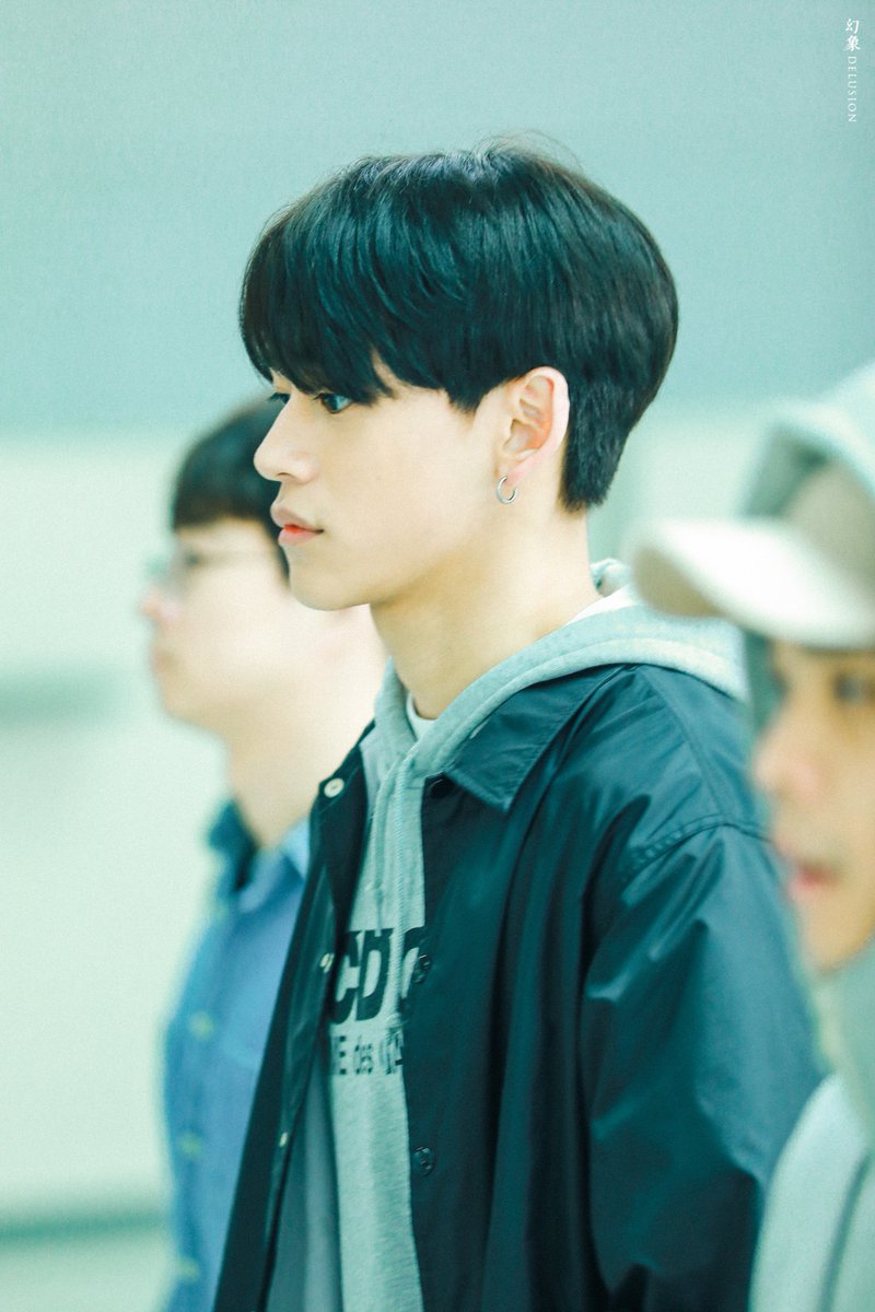DelusionLucas's tweet photo. #LUCAS #루카스 #黄旭熙 #WayV #威神V

190424

ICN HQ https://t.co/Jw5hRrzgam