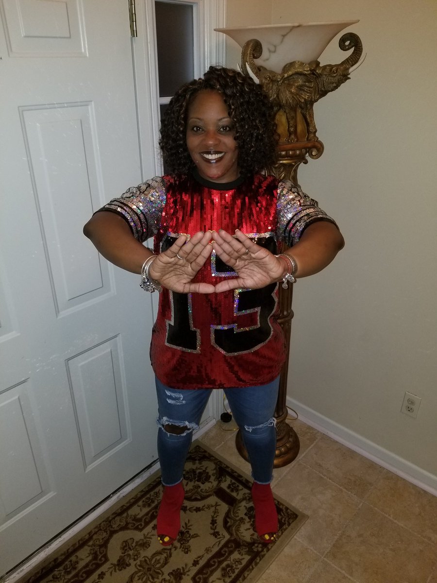coachlester91's tweet photo. #wintheday Happy Anniversary to my lovely #wife and #girlfriend #UTM #EtaXimade #spring91 #28years @TanikaSLester1 @EtaXi_Redz https://t.co/viSomQUDvp