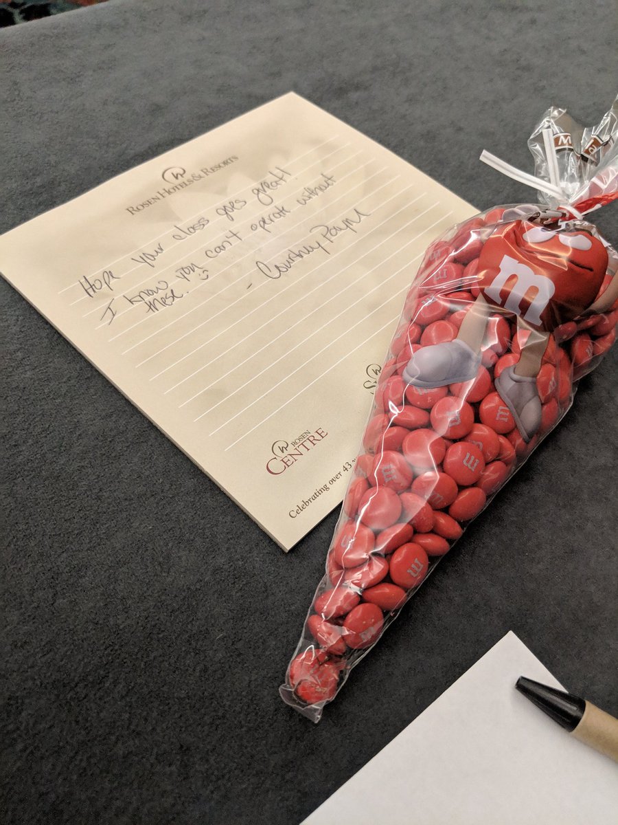kristoffer_nord's tweet image. Preparing for a full day of #PythonForTesters at #StarEAST... This btw is how you get treated as an instructor by @TechWell 😍