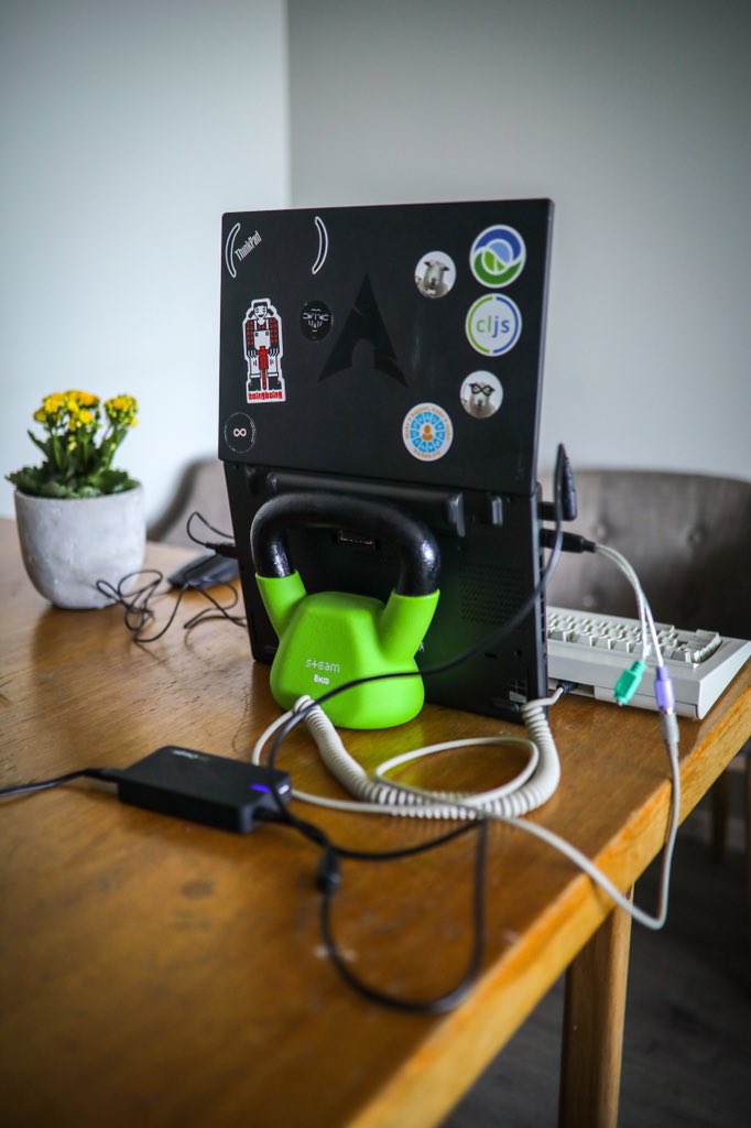 sakalli's tweet image. #DesktopComputing anno 2019 #ModelM #ThinkPad