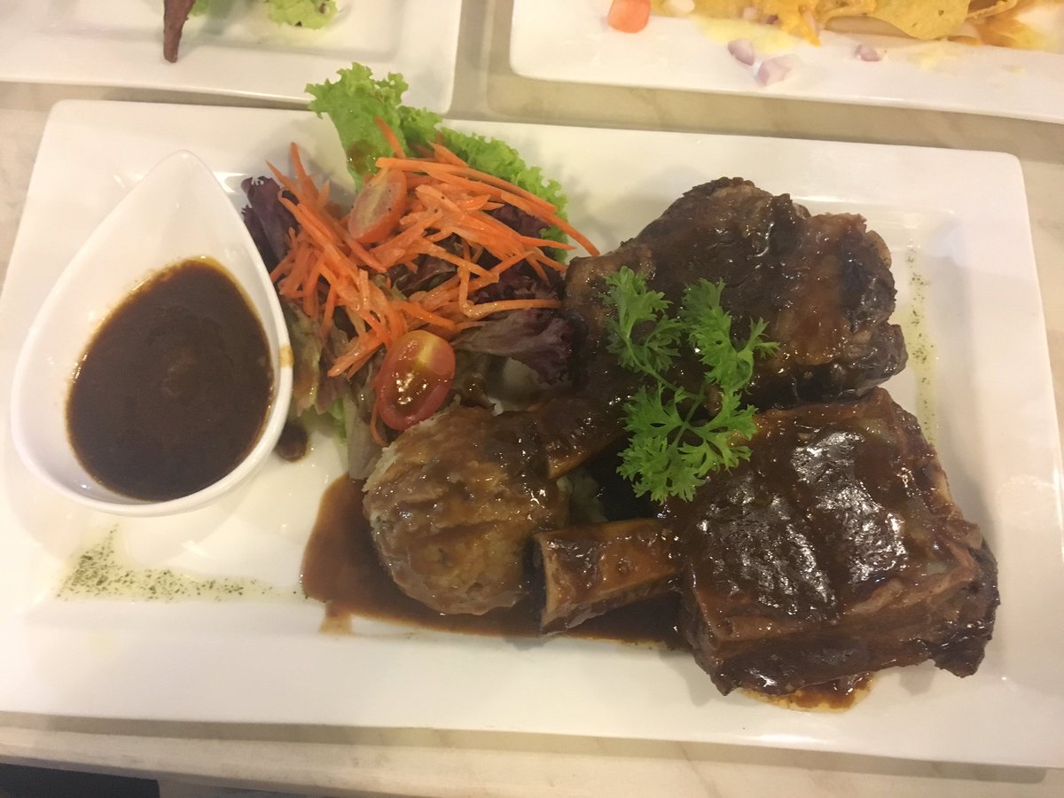 Keds Winchester tweet media