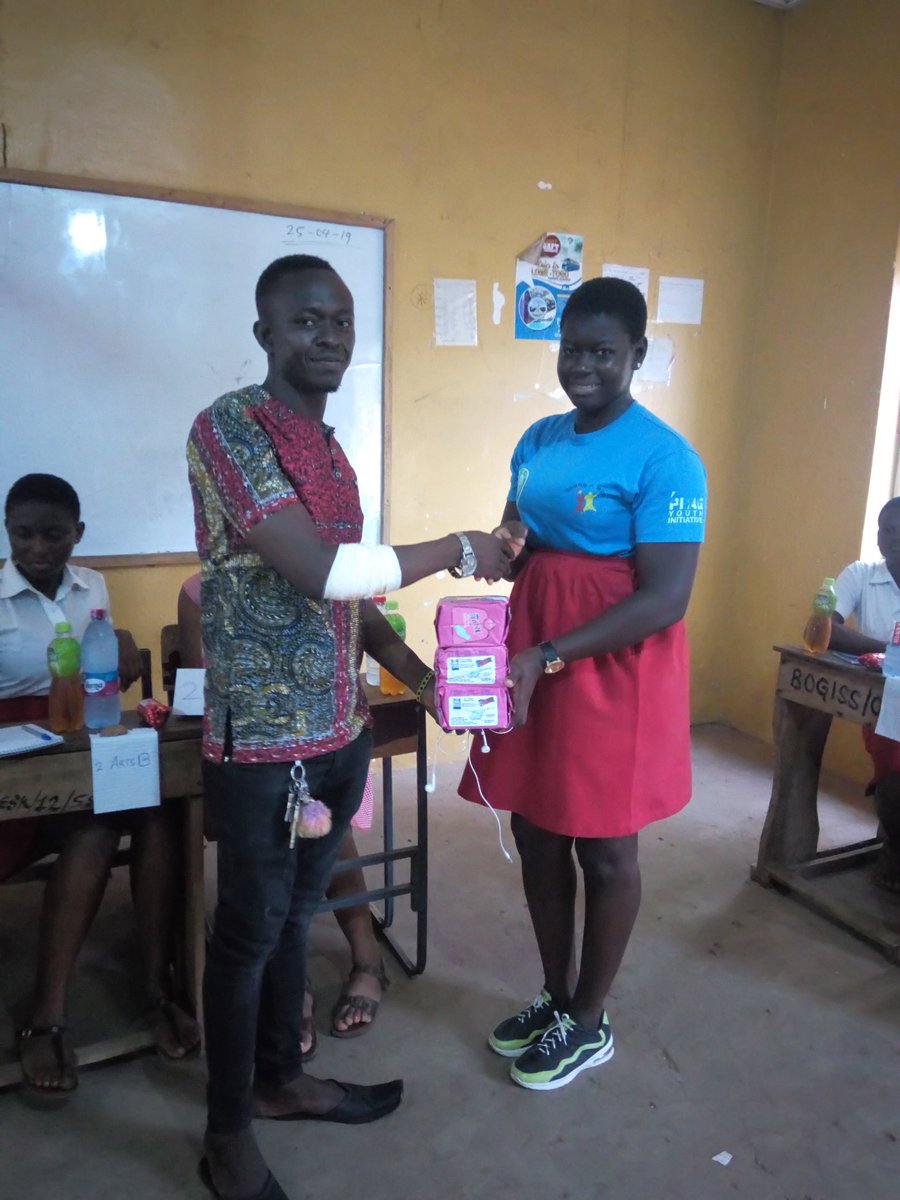 AtuleMartha's tweet photo. It was awesome meeting and having a quiz competition with our graduates from the CSE sessions in school now Young and wise club members at Bolgatanga Girls' senior high, @kwasiSELASSIE @PPAGGhana @Ghsrhr4yp, @YAMghana https://t.co/7uj33cOZMi