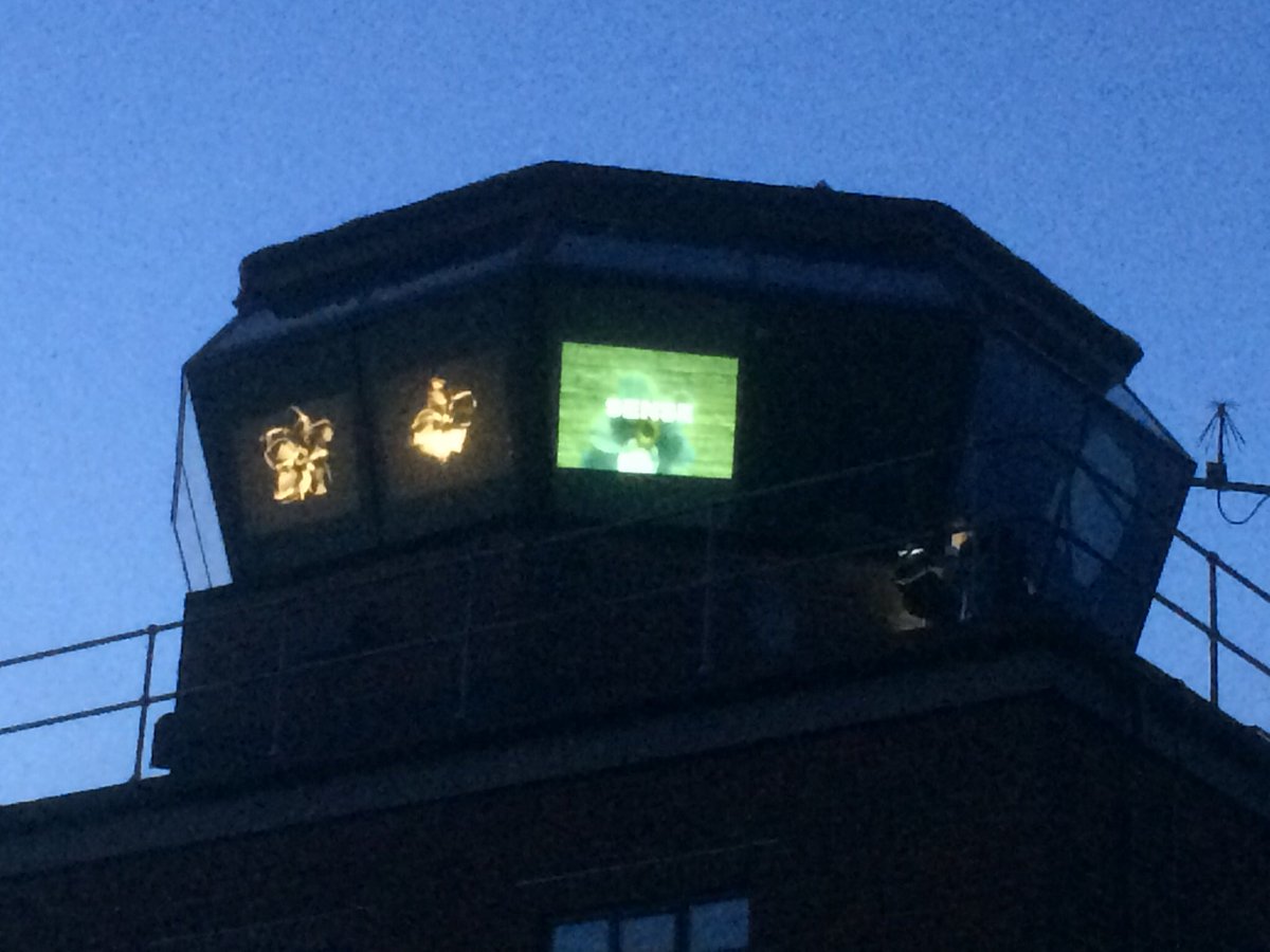 DrMegThomas's tweet photo. Thanks to @SJWinesLtd @Loddonbrewery for sponsoring the amazing event Uncommoning Bodies @GreenhamTower last night. Fantastic work from Nina Wakeford and @ri_festival https://t.co/qhEgAK78kT