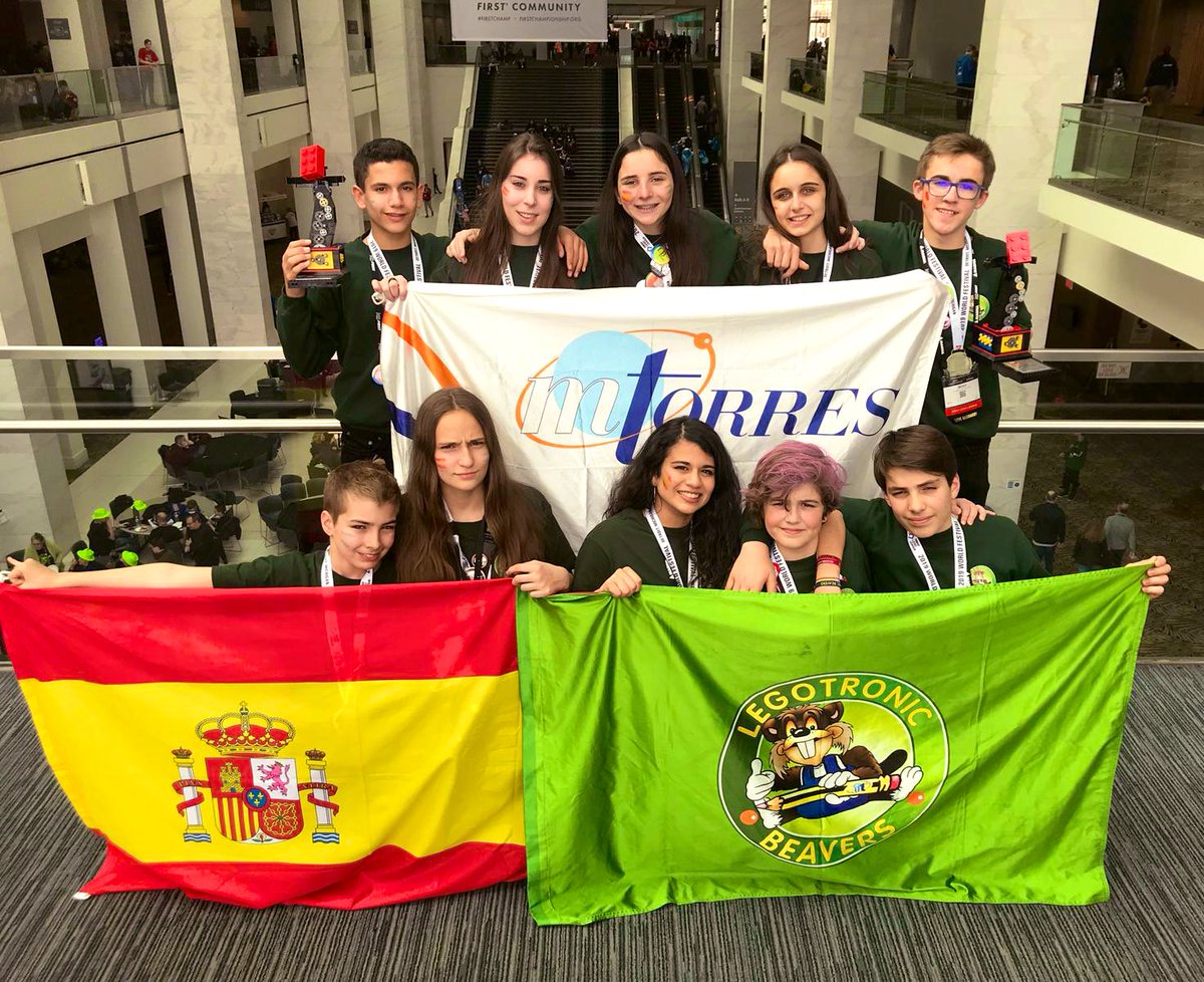 LegoBeavers's tweet photo. 1st place Robot Performance Award &amp; 1st place Mechanical Design Award 🥇 Thank you so much to the @FIRSTweets @firstlegoleague and also to the @FLLSpain #FLLDetroit #FIRSTchamp #INTOORBIT https://t.co/34eOlGcltz