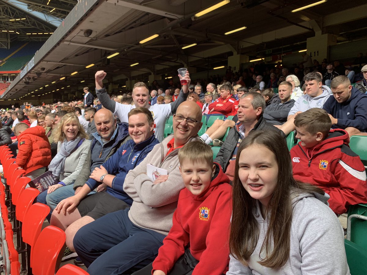 ESKench's tweet photo. The Kenchington’s on tour!! #BreconRFC https://t.co/gguKRfnk6l