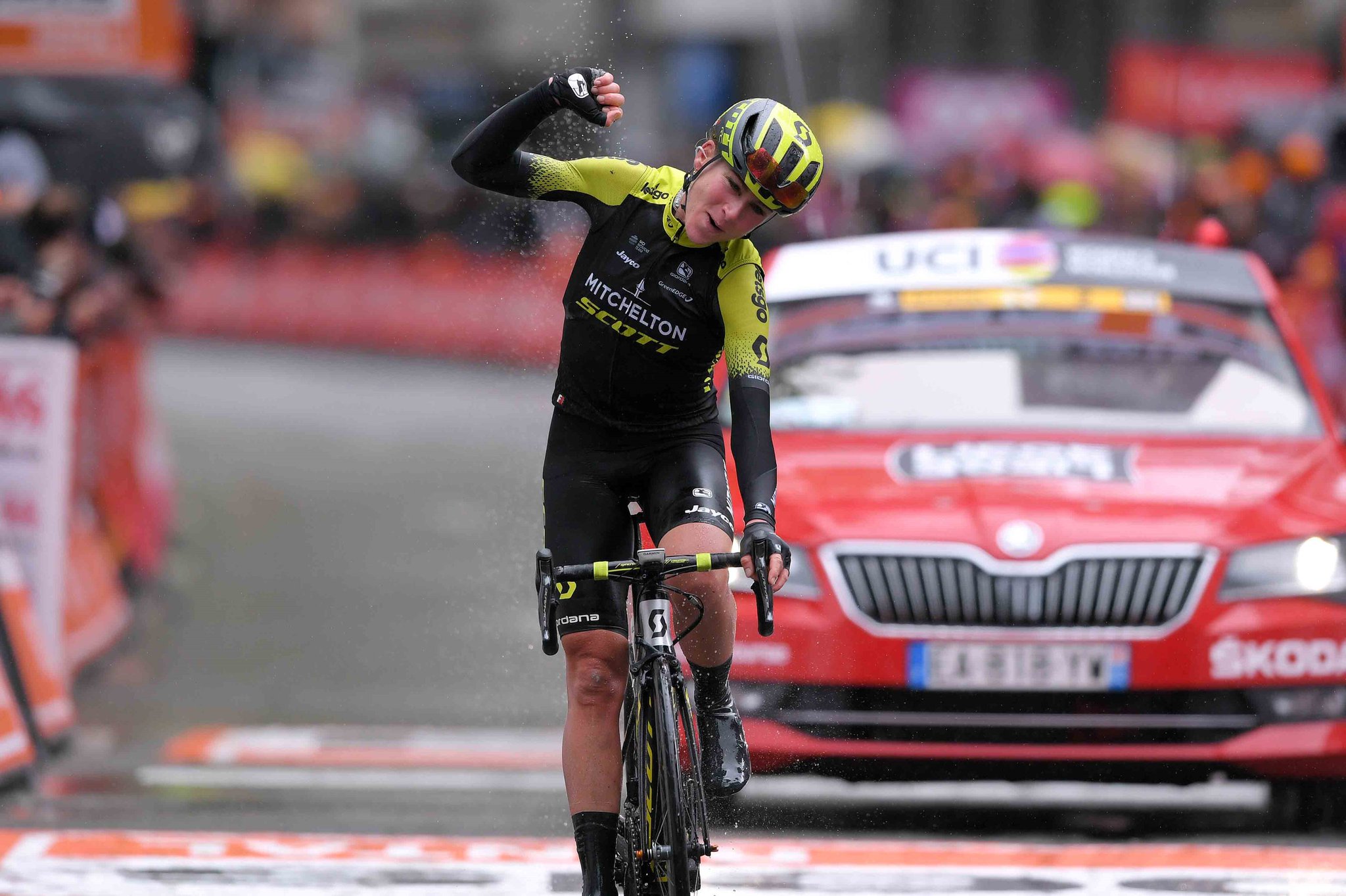 победа аннемик