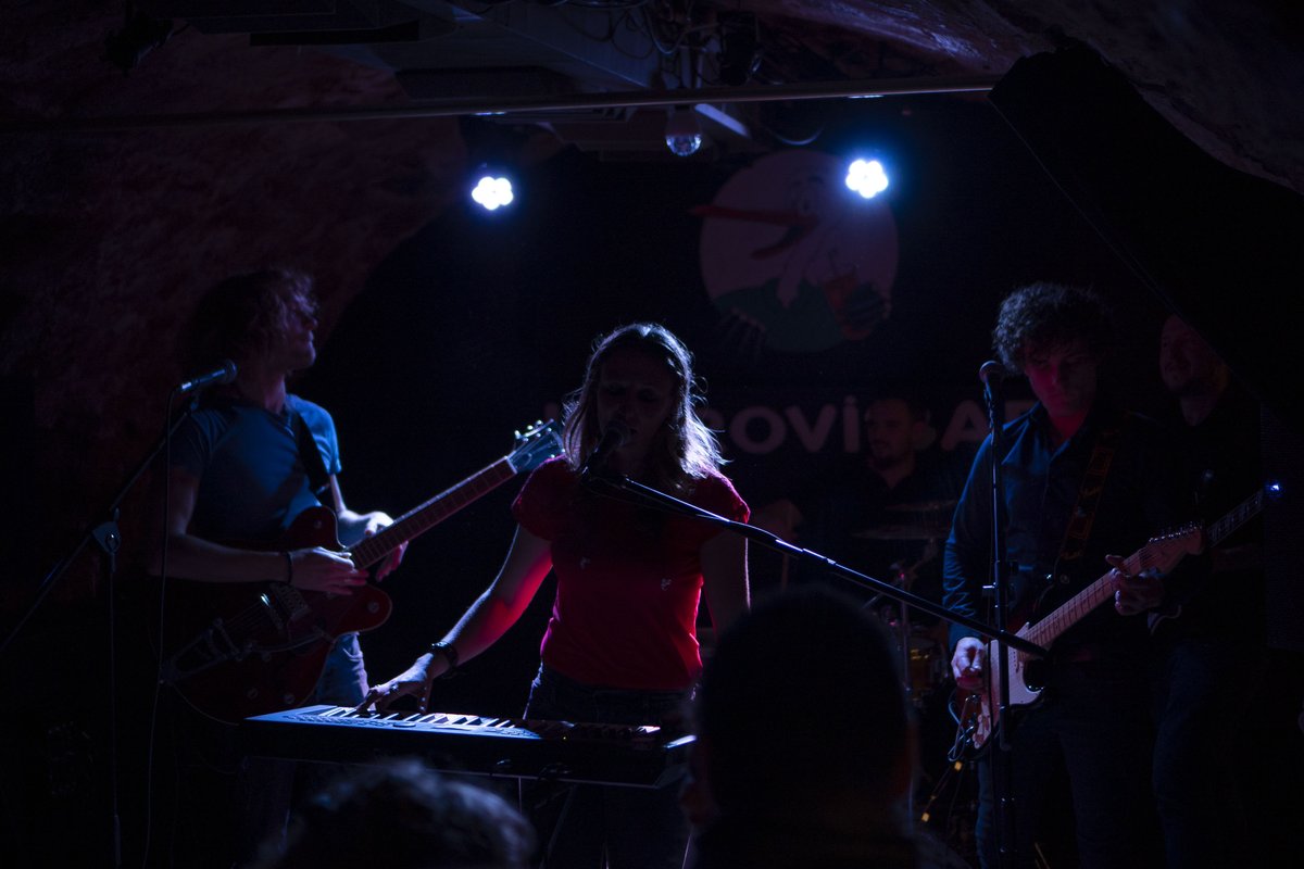 Hearscape's tweet photo. Merci à tous et à toutes pour cette soirée à l'Improvi'bar avec No Sugar No Milk et Albe !
Prochaine étape, tournage du CLIP "Elusive"...
// Crédit photo : Victor Debordes \\
#Hearscape #Improvibar #Live #Rock #concert https://t.co/fNl1EMods3