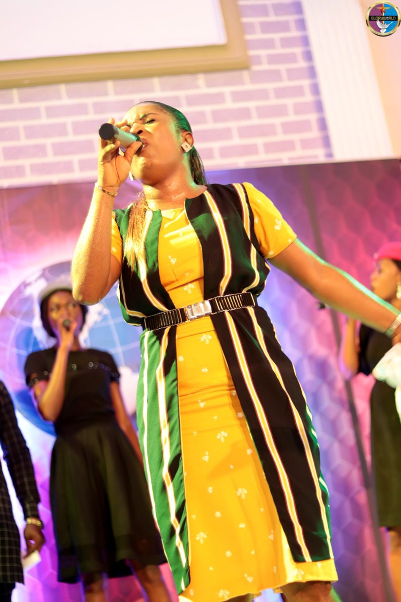 gigcglobal's tweet photo. We find utmost satisfaction and fulfillment in worshiping our Father, even as Enoh Eva leads us into the realm deeper #worshp.
🎶 Tell me what can I do
Cause I can't live without
I can't live without you 🎶
#GIGCSundays #GloryWorld #3rdService #GIGCYouthAflamConf2019 https://t.co/QBqJ9pnJli