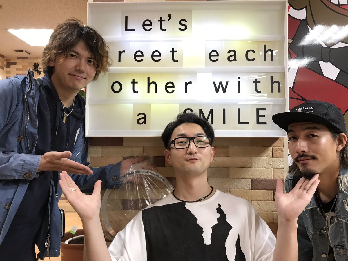 drphoto_t's tweet photo. 本日は学校🏫で、神田リョウさん×今井義頼さんのドラムイベント🥁 #DrumShedSession が行われました✨
僕も参加させていただきましたが、お二人のテクニックに終始興奮冷めやらぬ状態でした!!
さて!!
練習🥁
練習じゃーーー!!!!
#神田リョウ #今井義頼 https://t.co/zekOhJzmxG