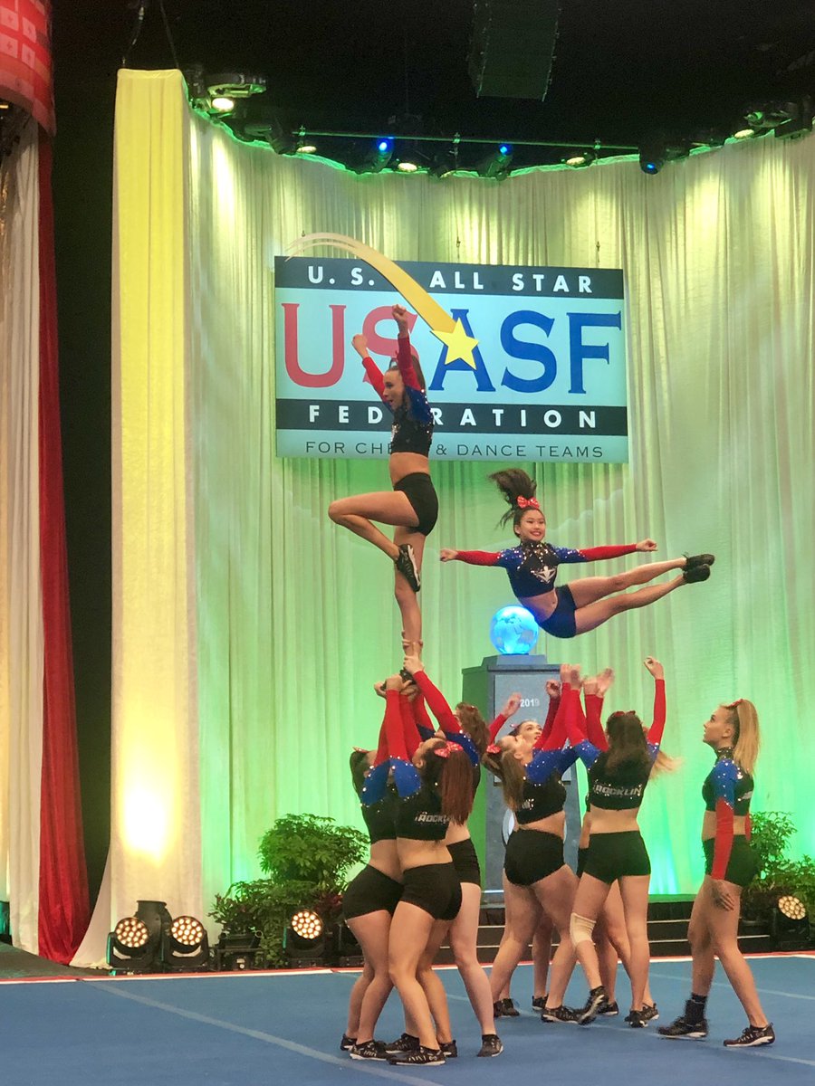 DAVIDcheerlaw's tweet photo. @POWERcalifornia Lady Predators just came out and put a HIT ZERO! routine on the floor @The_CheerWorlds ! We are #TeamJAMZProud of you! https://t.co/gYd6iOkvKd