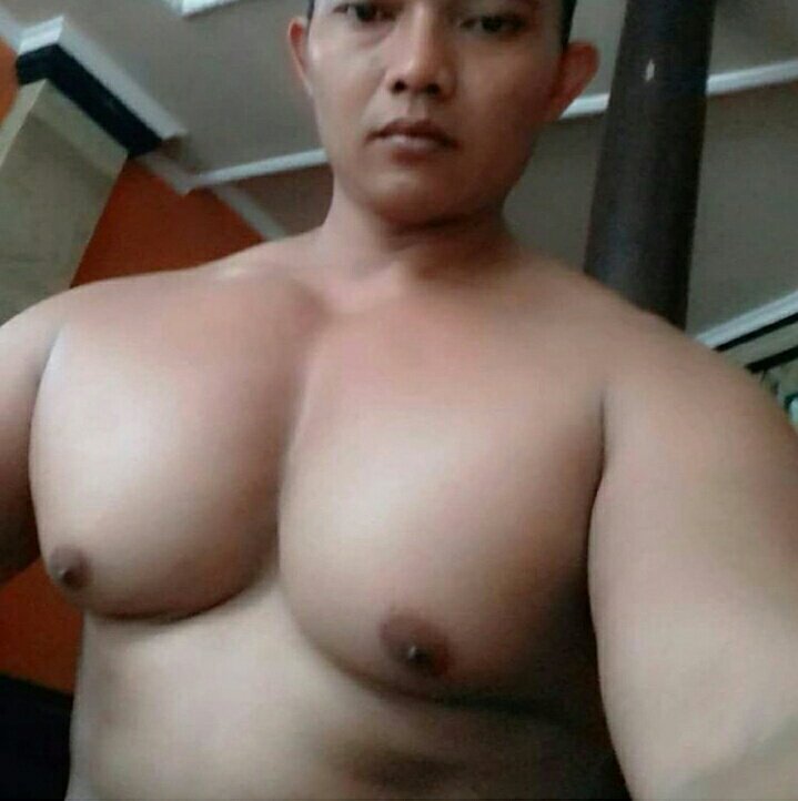 gempalers's tweet photo. Aduuu ini asli ga di buat2 gempalnya. Mas boleh di remes ga nenennya https://t.co/1LfSNwhk6h