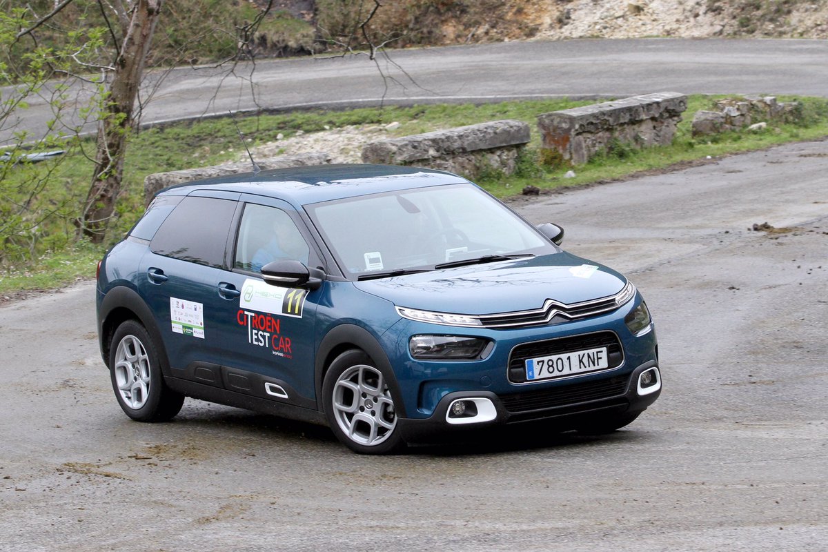 CEEA_RFEDA (@ceea_rfeda) on Twitter photo Victorias de Txema Foronda y Pilar Rodas (Hyundai Kona Eléctrico), Juan Luis García y Francisco Márquez (Hyundai Ioniq) y Roberto Blach y Adolfo González-Almuiña (Citroën C4 Cactus) en sus respectivas categorías del Eco Rallye Villa de Llanes. bit.ly/2XR08US <a href="/RFEdeA/">Real Federación Española de Automovilismo</a> Victorias de Txema Foronda y Pilar Rodas (Hyundai Kona Eléctrico), Juan Luis García y Francisco Márquez (Hyundai Ioniq) y Roberto Blach y Adolfo González-Almuiña (Citroën C4 Cactus) en sus respectivas categorías del Eco Rallye Villa de Llanes. bit.ly/2XR08US <a href="/RFEdeA/">Real Federación Española de Automovilismo</a>
