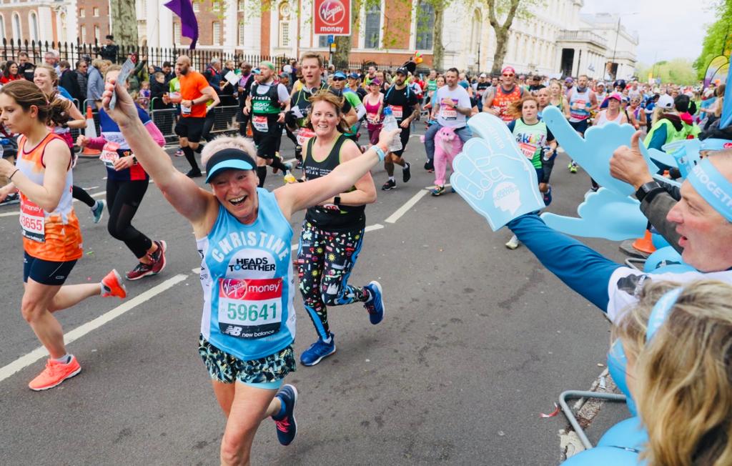 heads_together's tweet photo. We couldn’t feel prouder seeing #TeamHeadsTogether take on the @LondonMarathon. They’ve put in months of training & fundraising to make sure that nobody struggling with their mental health feels alone. https://t.co/Y4okQL69SC
