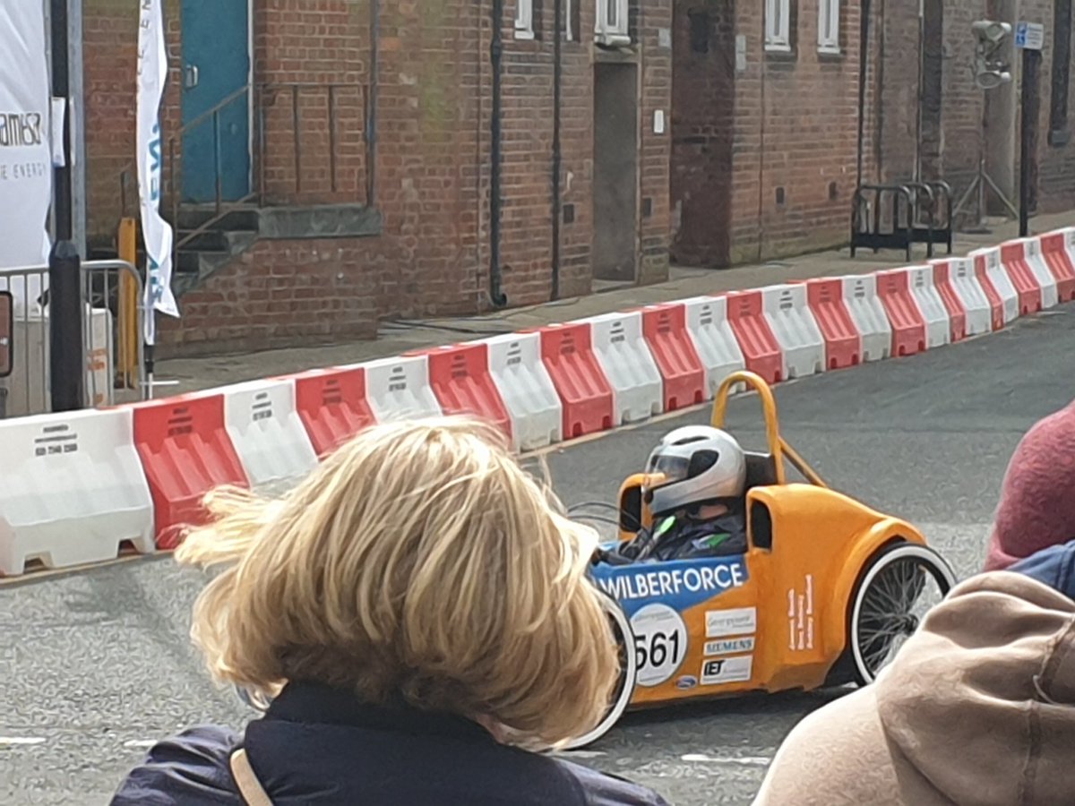 COME ON EILEEN!! #greenpowerhull <a href="/WilberforceSFC/">Wilberforce Sixth Form College</a> <a href="/GreenpowerW/">GreenpowerWSFC</a>