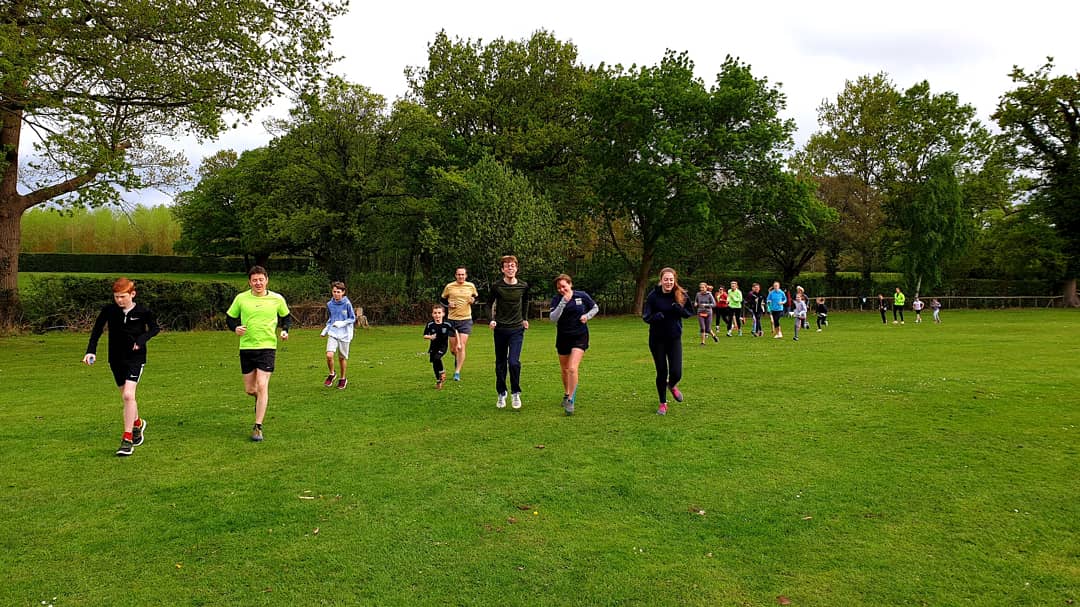 40 of you beauties out there today! Such a great morning. Let's keep the momentum going...see you very soon and tell your friends and family to join you! 🌳🏃‍♀️❤🏃‍♂️🌳 #fitness #fitfam #run #rural
