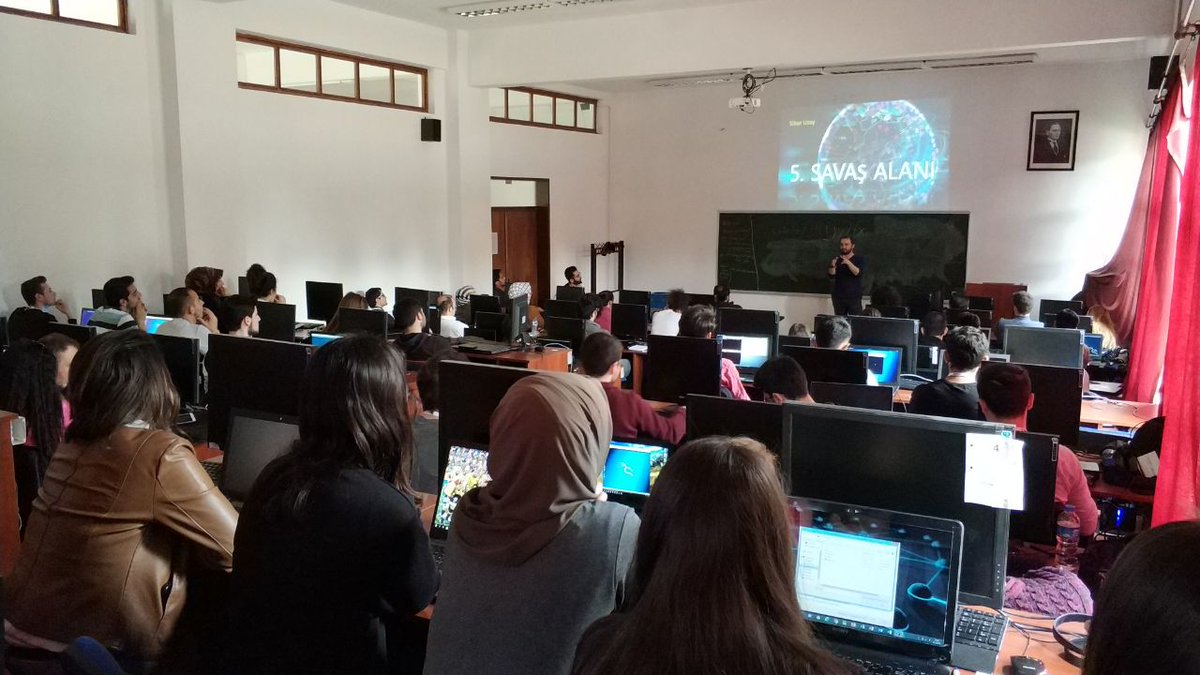 Dumlupınar Üniversitesi'nde arkadaşlarla Red Team vs Blue Team üzerine konuştuk. <a href="/kdpusiber/">KDPÜ Siber</a>