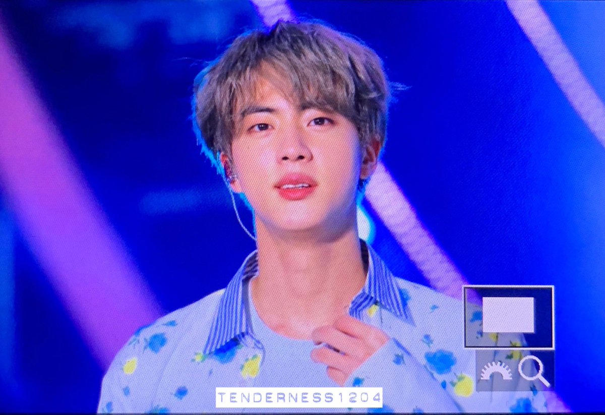 tenderness1204's tweet photo. 190428 SBS SUPER CONCERT  Preview

🥰

#방탄소년단 #BTS⁠ ⁠⁠#진 #김석진 #JIN #석지니
@BTS_twt https://t.co/fzx9xSQFWM
