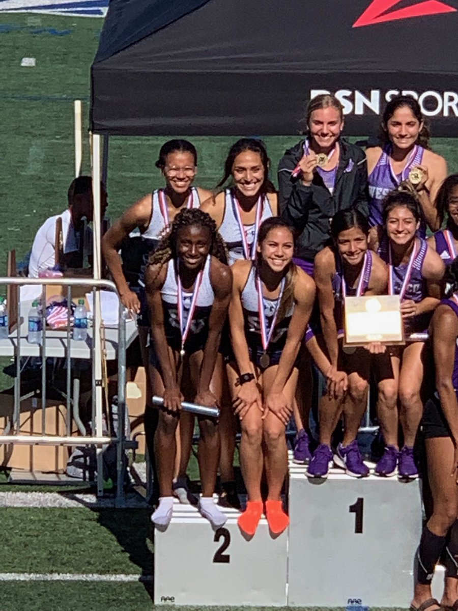 SVABCTrack's tweet photo. CONGRATULATIONS the girls 4x4 team is heading to STATE!!!Way to go girls!!😊💙🏆 https://t.co/XD6SIGPF0Z