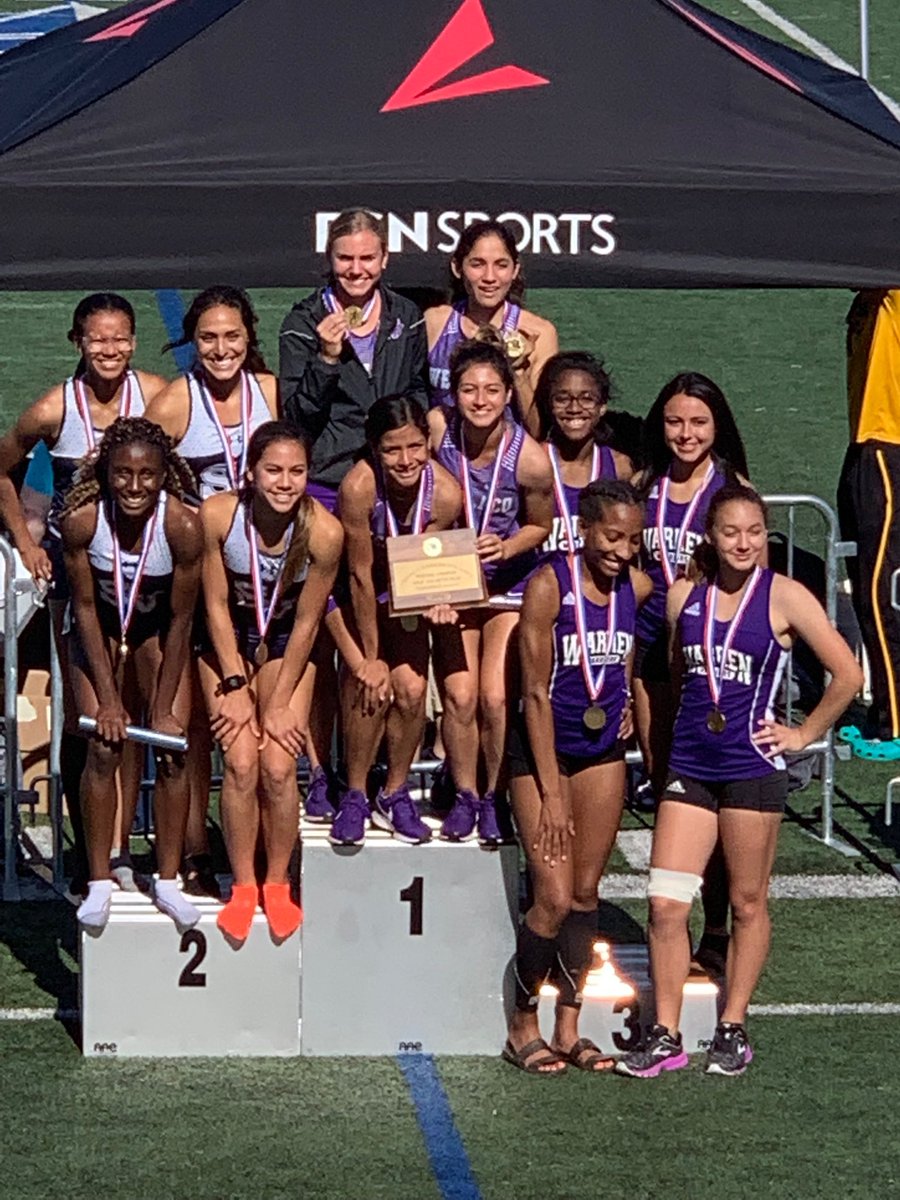 SVABCTrack's tweet photo. CONGRATULATIONS the girls 4x4 team is heading to STATE!!!Way to go girls!!😊💙🏆 https://t.co/XD6SIGPF0Z
