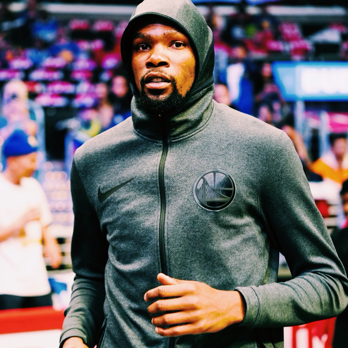 BleacherReport's tweet photo. - Celtics catching fire
- Giannis in MVP form
- KD as locked in as ever
- Rockets coming for revenge

We’re in for a great day of basketball. https://t.co/5BCVdtlJ4G