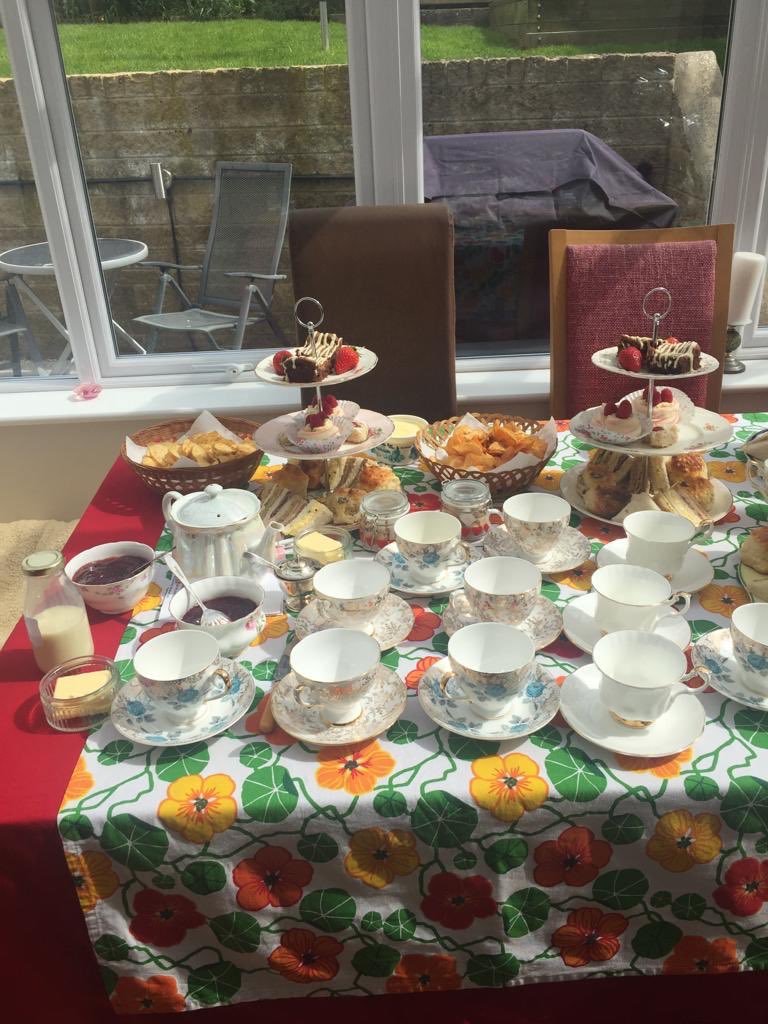 mandysmith784's tweet photo. We had a lovely Afternoon Tea for 12 delivered to our front door by @Le_Tartistry A big big thank you to the Ladies for a wonderful spread &amp; then all dirty crocks collected &amp; taken away!! Amazing 👍 https://t.co/uMZ7VXRBYT