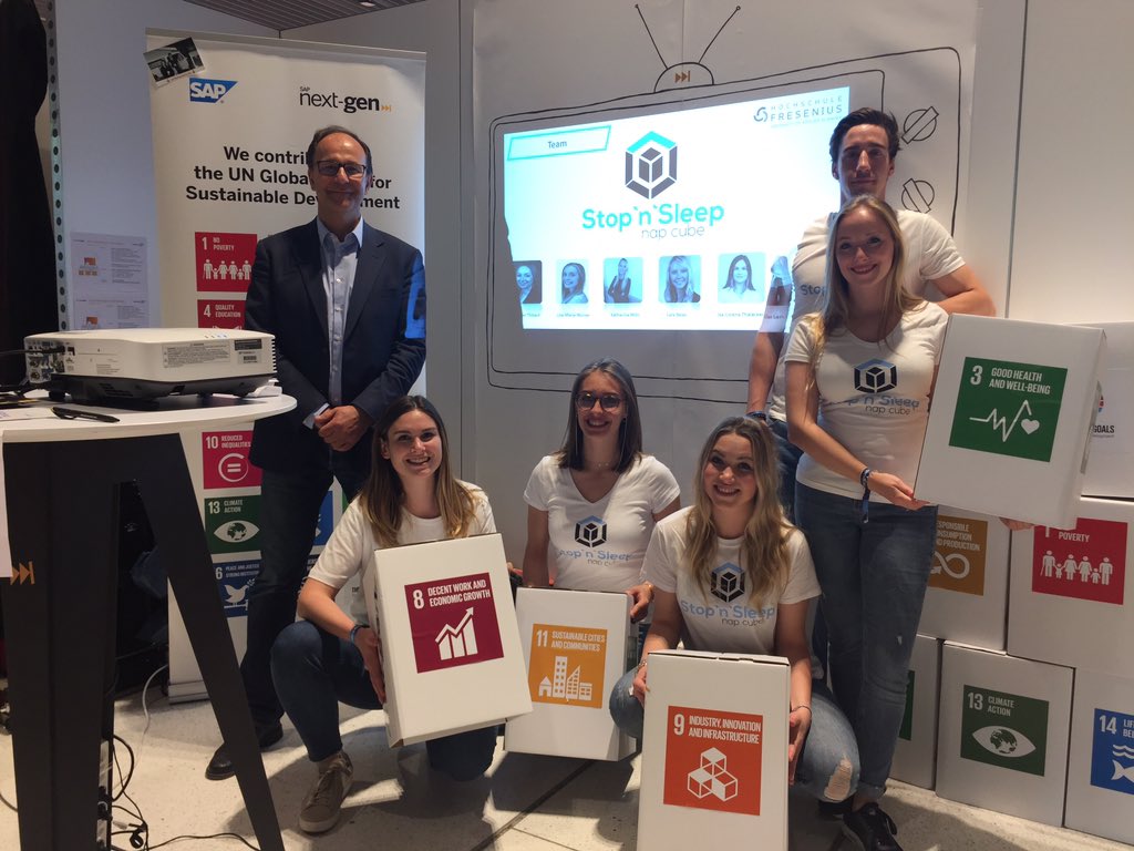 OanhNguyen_'s tweet photo. Day 2 at @SAPNextGen Future Mind Stage 🚀⏭ in honor of the #Globalgoals we had an awesome weekend with great pitches 🤩 https://t.co/7Pq9poie3d