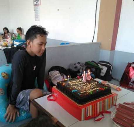 JoyAmadar's tweet photo. addvance happy bday #Benedict 
wish kolang sayo stay what you are and more blesing to come 
ilang minuto nalang #Benfinities 
kaarawan na ng pinaka mamahal nating idol na si #Benidictpaduaaboyme💞
addvance happy15bday ben😍💞🤭 https://t.co/5KDToc9iXK