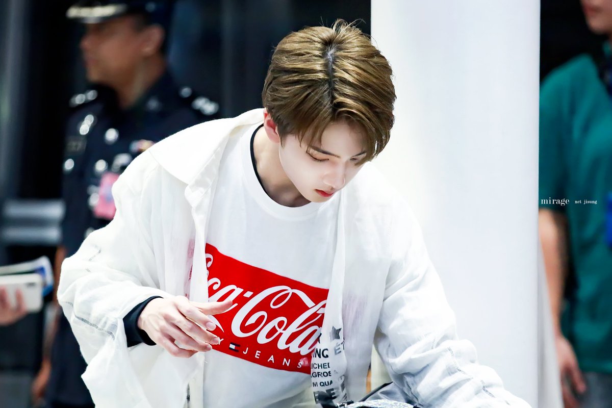 nctgallerys's tweet photo. ・ ・ 190427 ♡ mirage
park jisung┊nct https://t.co/Sp6kzz7koC