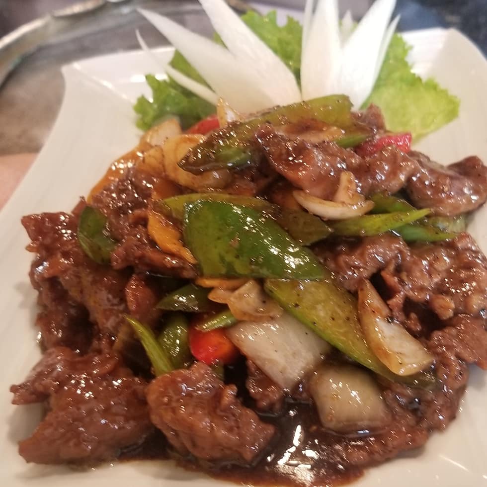 AvariTowers1986's tweet photo. And here's to our Chinese session from fusion cooking class
#AvariTowersKHI #FusionCookingClass  #CookingPassion
#EvaCookingOil https://t.co/YwPSOZunb6