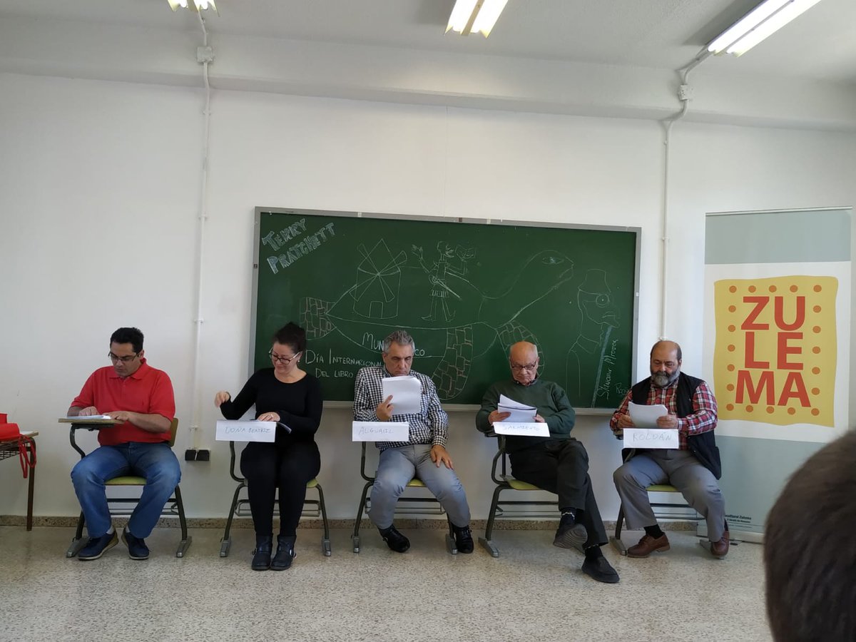 CirculoIsengard's tweet photo. @ParticipacionAH @Apuro_teatro La jornada de ayer sábado ha sido un éxito para conmemorar el día internacional del #libro #odiseacervantina https://t.co/hWtxN0MQRh