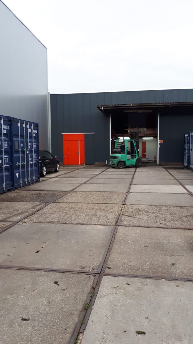 OpslagHuren's tweet photo. De spullen voor de uitbreiding van de #miniopslag in #nieuwkoop zijn geleverd. Volgende week begint de opbouw #selfstorage https://t.co/WpHUWe8nWk https://t.co/vXjHo1Xj05