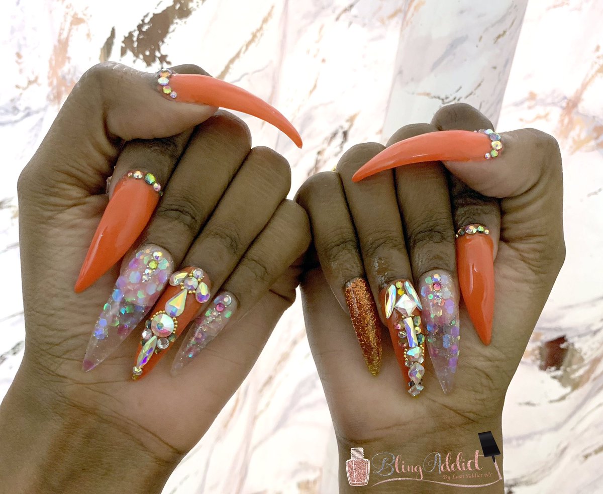 Dyke in Drag tweet media