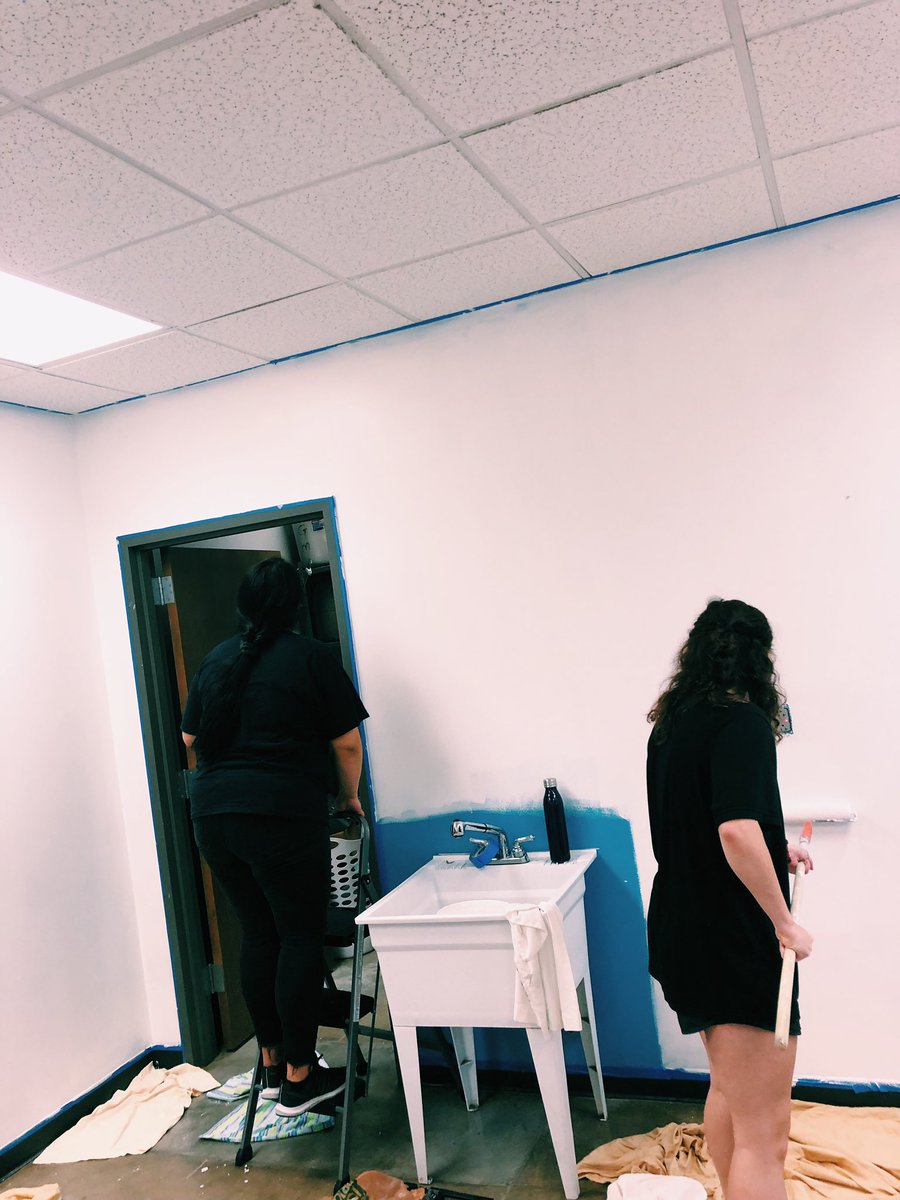 we_are_agape's tweet photo. A couple pics from our service project on Friday!
.
On Friday we were able to serve two organizations - Homeless Alliance &amp; Homeless Veterans 🙌
.

We learned new things about our OKC community &amp; were able to give back thanks to YOUR involvement!
.
THANK YOU to all who served‼️ https://t.co/rfc5qN0U61