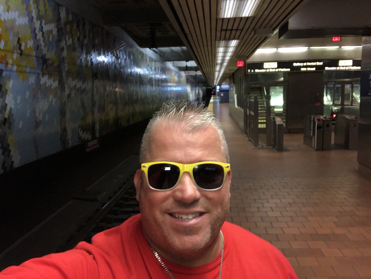 TigerLeadership's tweet photo. I guess no one takes the train π on Sundayβs π πβοΈπ΄π° π¦ π‘ π
π¦
#daveangelo #tigerlifestyle #onthego #togerleadership #livingfulltime #livingonmyterms #septa #train https://t.co/4rNEOIHTOj