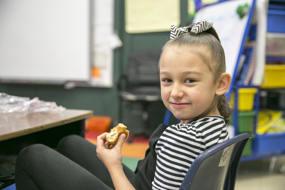 “What I love about my job is watching the students so excited to eat, and knowing that every student has the same opportunity to have a healthy breakfast every morning.” 👉 bit.ly/2XMnhsz