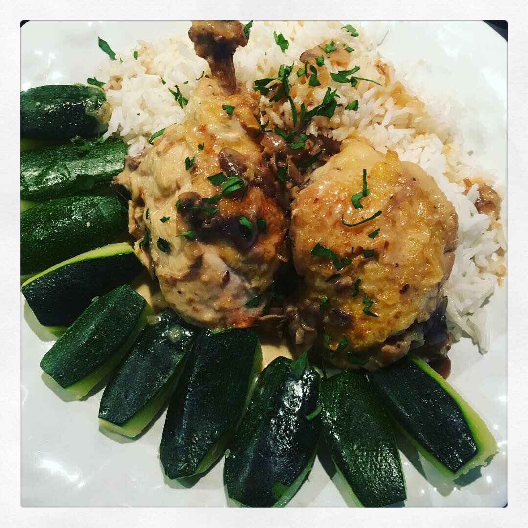Lulutantan's tweet photo. Love learning new skills & honing existing ones @lecordonbleulondon
#deliciousfood #weekendchef #weekendcooking #delicious #relaxandcook #weekendfood #foodie #foodielife #livingthedream #lovingit #londonlife #londoncooking #cookinginlondon #livingmybestlife #newskills https://t.co/JyI6vpUvxZ
