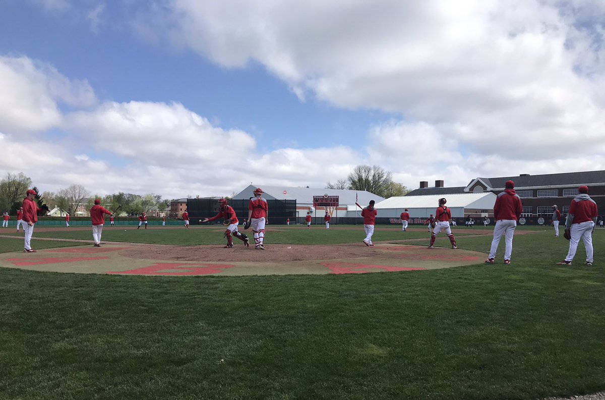 marcwelch1999's tweet photo. Chilly, but ‘warming up’ at Goodrich Park @wabash_baseball #seniorday #beatDPU #tigerdown https://t.co/OVoNtpmKd5