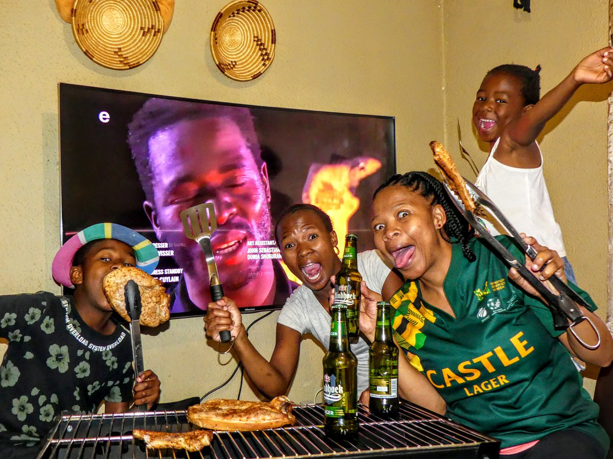 willoways's tweet photo. @UltimateBraai @etv @WindhoekBeer_SA @Shell @TAKEALOT @Suzuki_ZA #UBM6Final #GameOn #Braaitime
Ultimate Braai Master
"You only know you're South African when you love to braai "
#UBM6Final #GameOn #Braaitime
Ultimate Braai Master
"You only know you're South African when you love to braai " https://t.co/7Q6Yhp9Tld