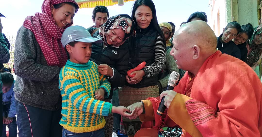 sanghasenamimc's tweet photo. Guruji granted a special audiance to the parents of students of @MIMC_Ladakh Girls and Boys Hostel. He gave an inspiring yet very practical Dhamma talk to the parents. All the parents expressed their heartfelt thanks and gratitude to guruji for his unreserve help and support. https://t.co/9Q5MyeYi5R