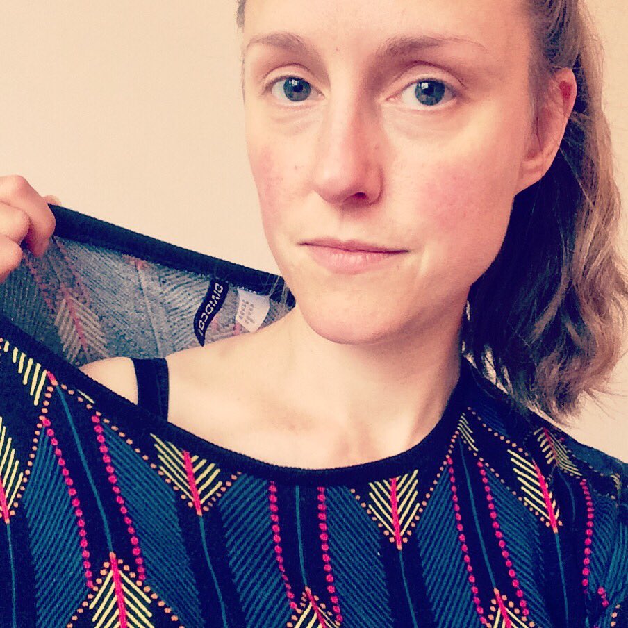 zoerobinson1's tweet photo. On the final day of #FashionRevolutionWeek I’d like to ask @hm who made my top? #WhoMadeMyClothes #consciousfashion https://t.co/6Q3f5yqqK9 https://t.co/h1BBr5KYbT