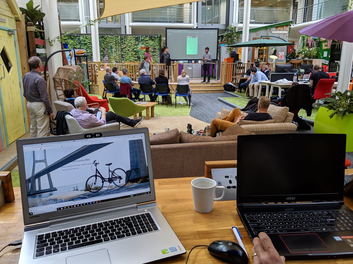 Pitches well underway at #BigIOTHack at the awesome @DeskLodgeBSK workspace.
