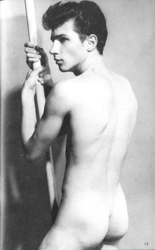 creatureblackl1's tweet photo. Tom Fuller [Photos by Champion Studio] New York, 1969 or perhaps earlier #tomfuller #championstudio #vintagemen #vintagegay #vintagephysique #nakedmen #nakedgay #gay https://t.co/P5CJzLQH9v