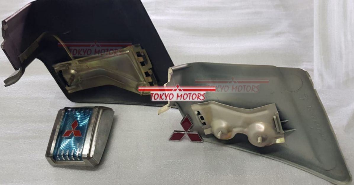 TokyoMotors_Ar's tweet photo. #Punteras de #Paragolpe Del y Tras #Originales #Mitsubishi #Cupe #Galant GSR 79/80
#RepuestosAutos #Japoneses #RepuestosJapon #RepuestosJapan #Japon #Japan #AUTOPARTES #ORIGINAL #ALTERNATIVO #IMPORTADO #CarsJapan https://t.co/ToxfG16A3j