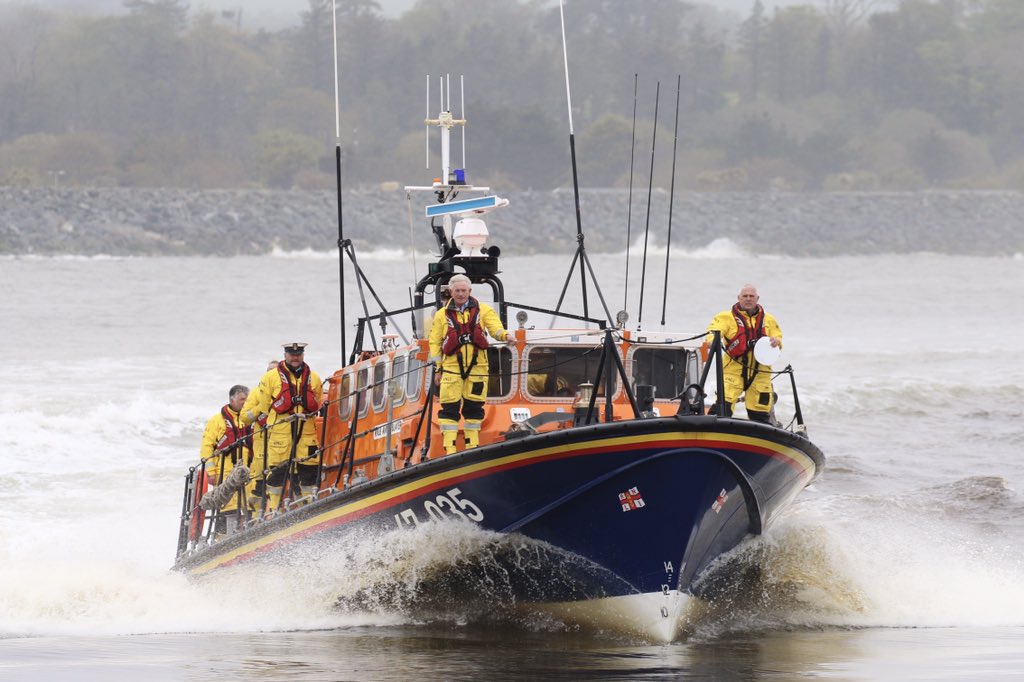 The final RNLI Tyne class lifeboat 47-035 Annie Blaker launches down the slipway and leaves Wicklow for the last time to head off for decommissioning. <a href="/wicklowlifeboat/">Wicklow RNLI Lifeboat</a> #RNLI #lifeboat #wicklow