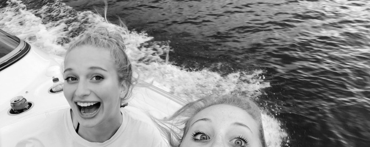 lucy_postal's tweet photo. happy 17th birthday to my best🥳 love you lots💜💜 @ccallen02 https://t.co/o8NPBHbEwa