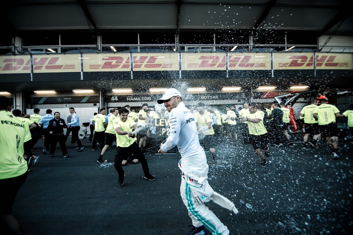 ValtteriBottas's tweet photo. Yess!! 🏆
Baku win 💪🏼

#VB77 #F1 #F1Baku
@MercedesAMGF1 
📸 @JanErikOlin https://t.co/q8QiRZvTul