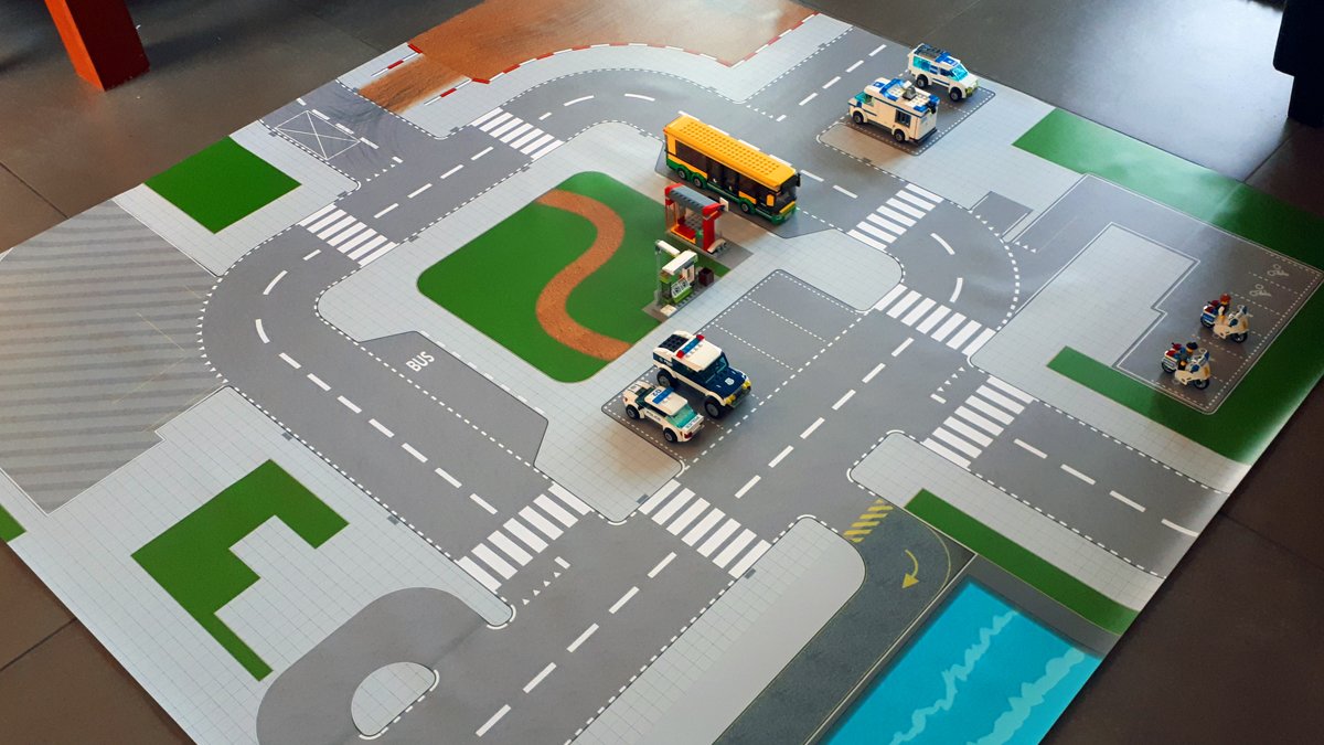 Speelmat al Twitter: "https://t.co/yPKHylYdAS #LEGO #LEGOCity #wegen  #LEGOauto #verkeersmat #speelkleed #speelmat #spelen #speelgoed #verjaardag  https://t.co/nMwSbxk3cV" / Twitter